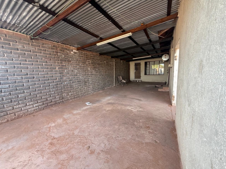 To Let 3 Bedroom Property for Rent in Kathu Northern Cape